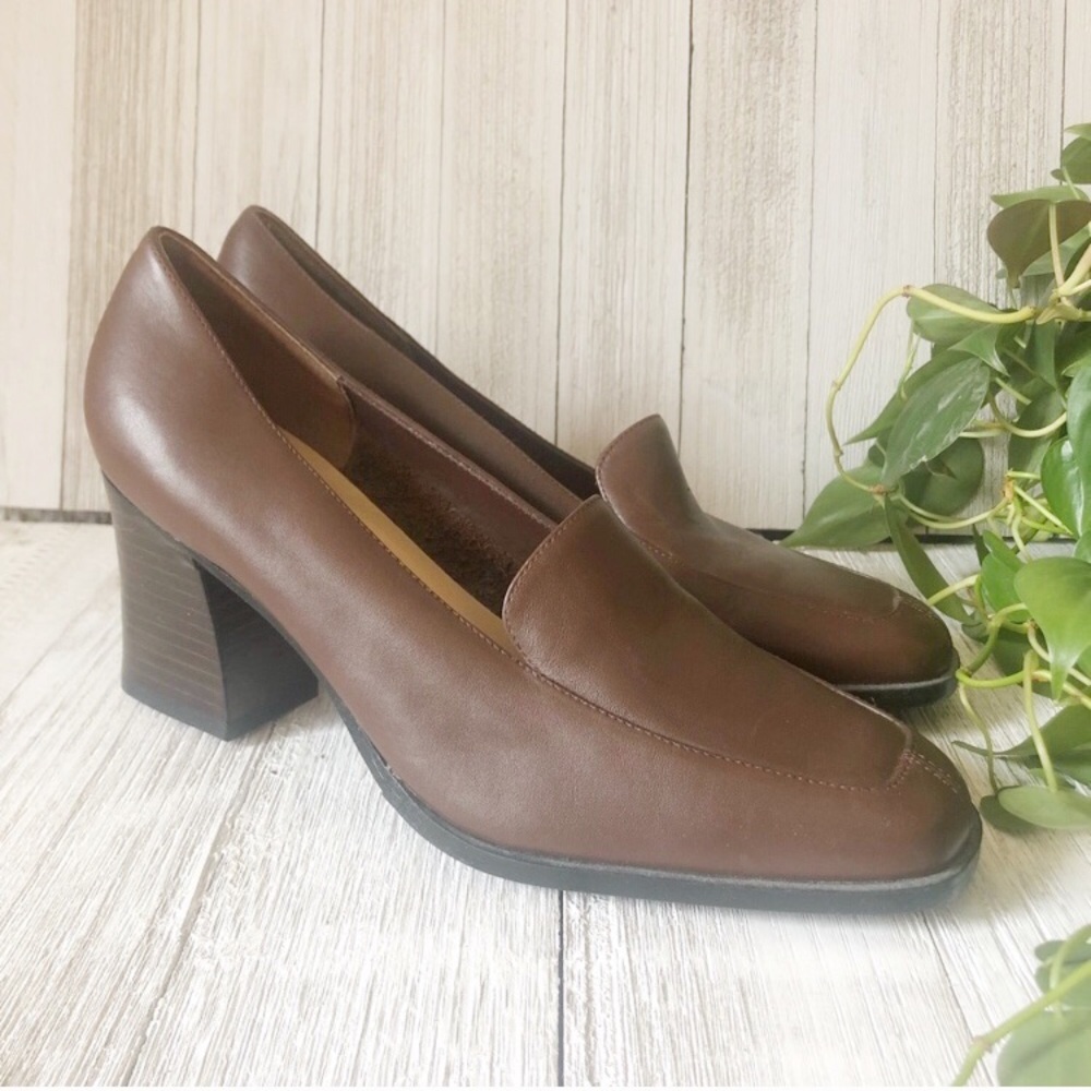 NWT Vtg Westies • Block Heel Pumps - Picture 1 of 7